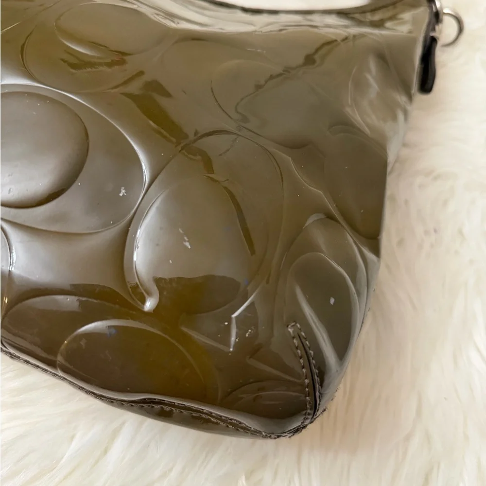 Coach Glossy Olive Shoulder Bag#F16172